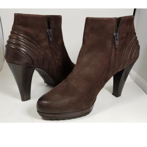 Paul Green  Brown Joslin  Ankle Heels - Picture 2 of 8